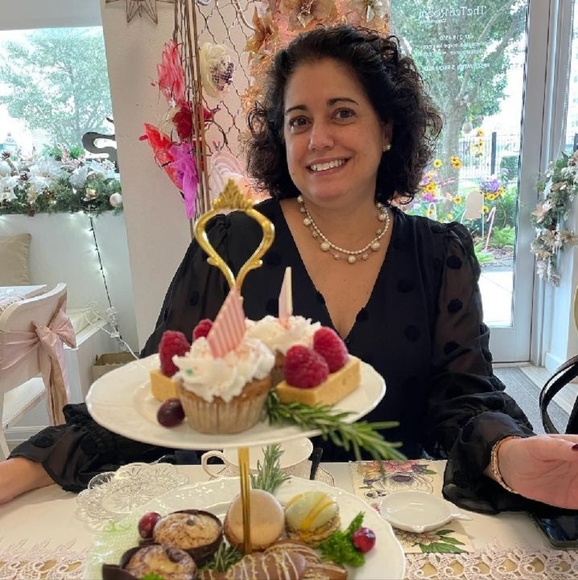 Meet your Posher, Linda - Picture 1 of 1